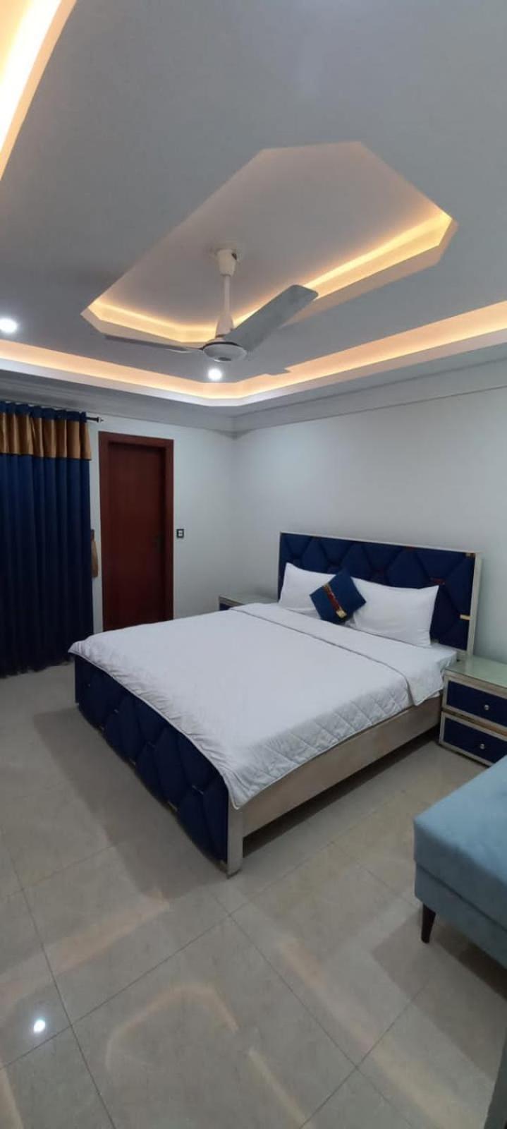 Royal Galaxy Hotel & Residence - Near Islamabad International Airport & Motorway 외부 사진