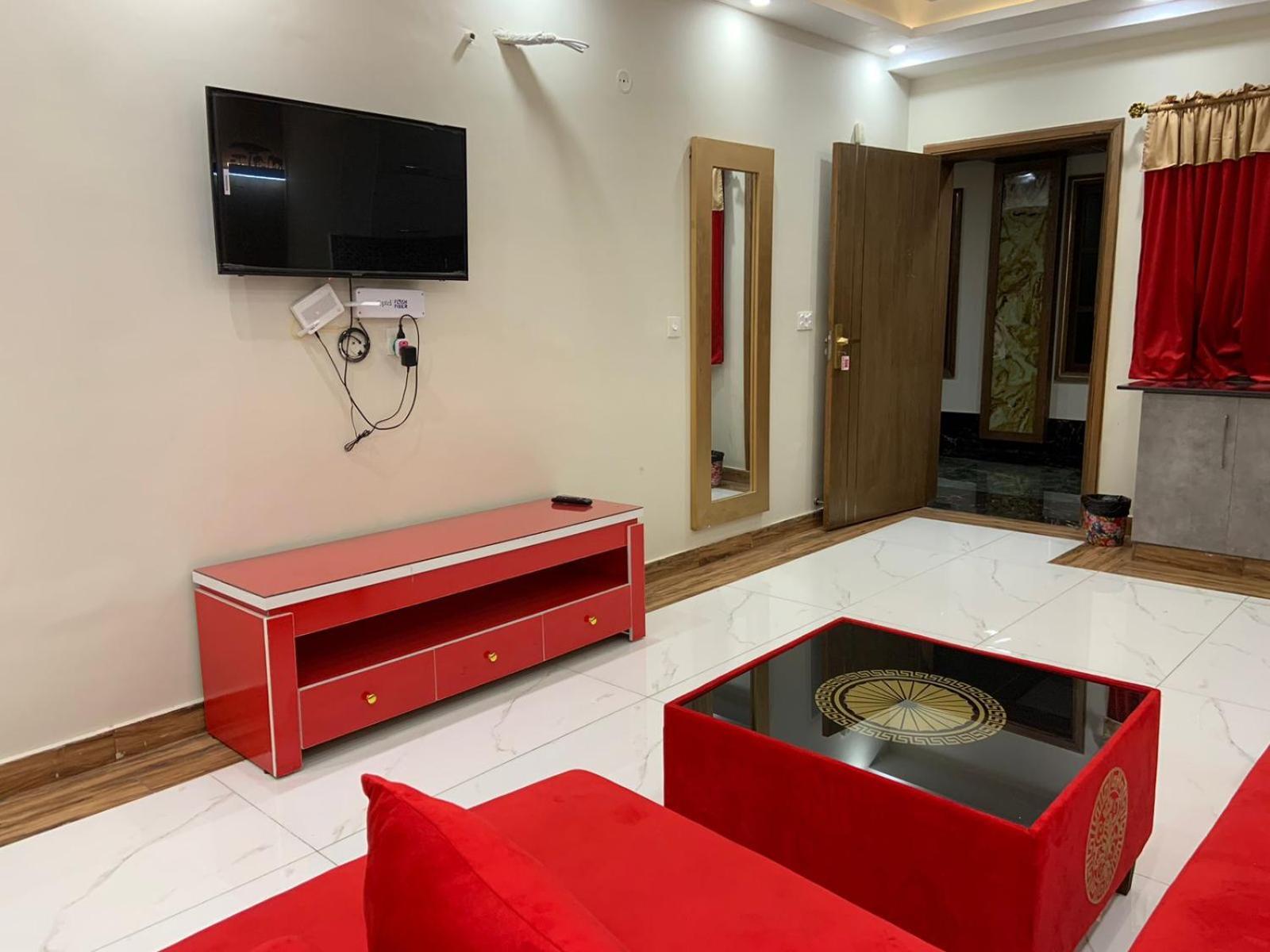 Royal Galaxy Hotel & Residence - Near Islamabad International Airport & Motorway 외부 사진