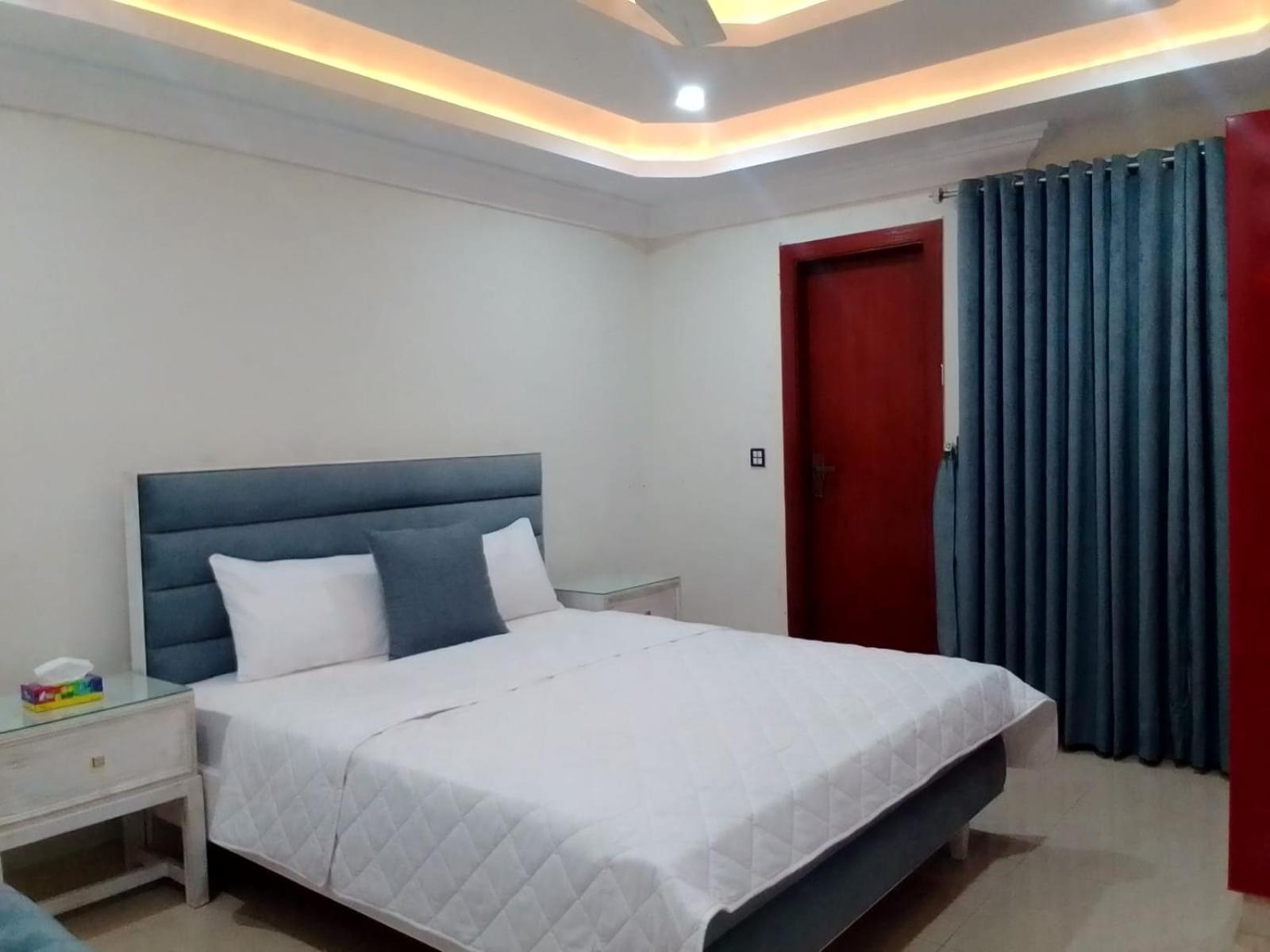 Royal Galaxy Hotel & Residence - Near Islamabad International Airport & Motorway 외부 사진