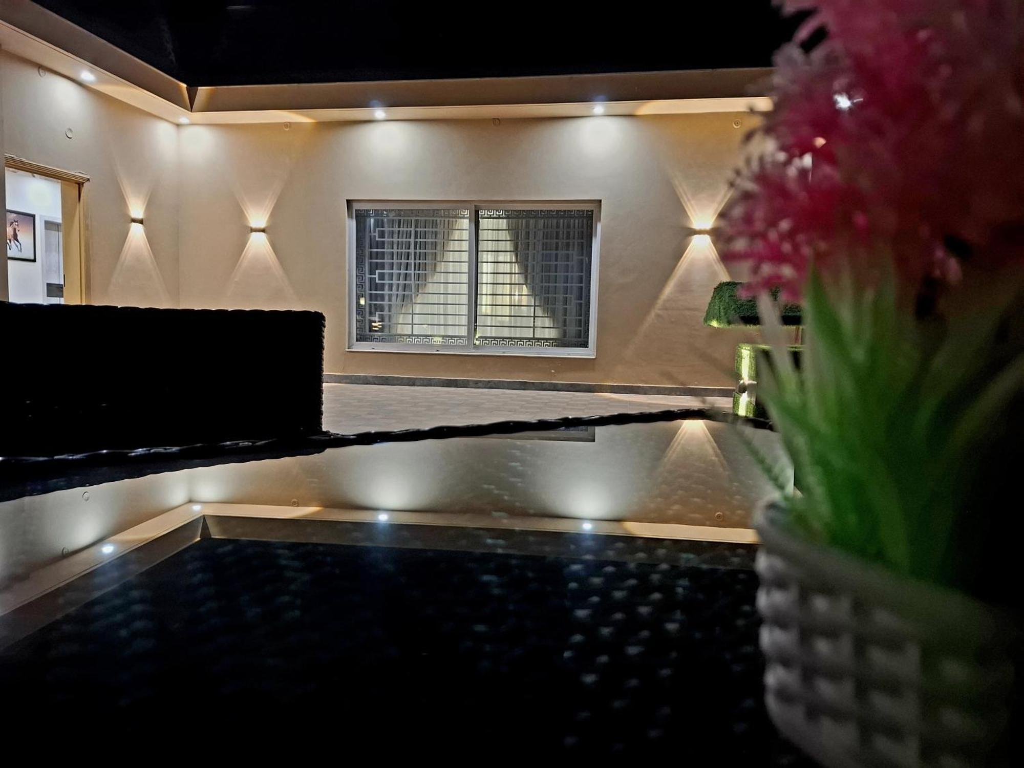 Royal Galaxy Hotel & Residence - Near Islamabad International Airport & Motorway 외부 사진