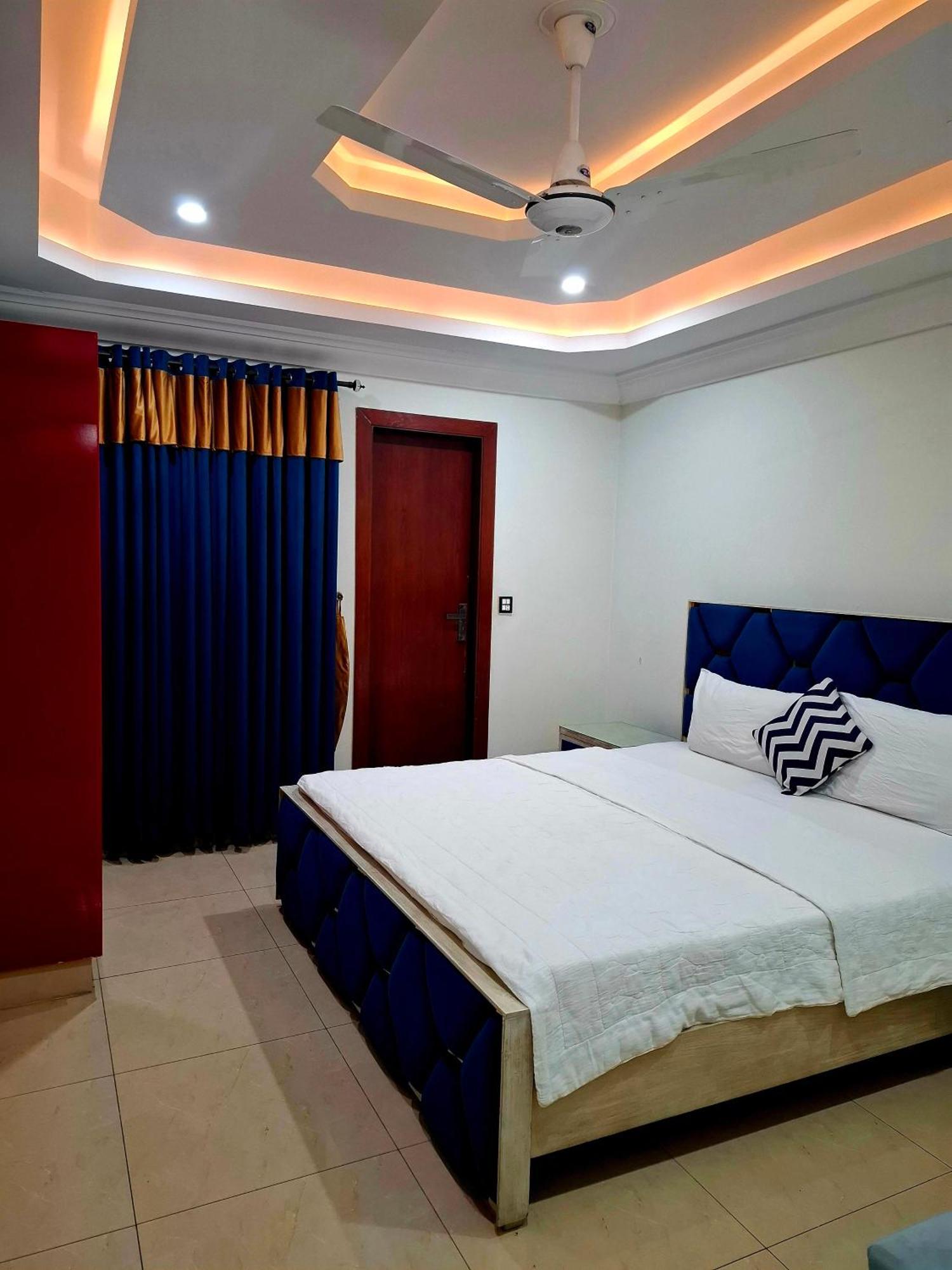 Royal Galaxy Hotel & Residence - Near Islamabad International Airport & Motorway 외부 사진